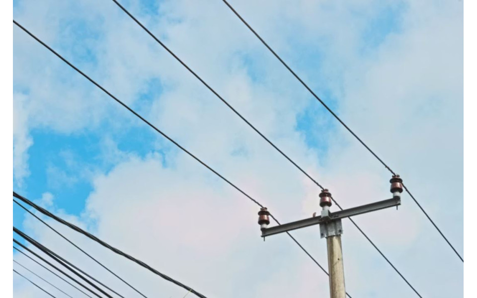 Вартість підключення до електромережі - нові тарифи з квітня 2026