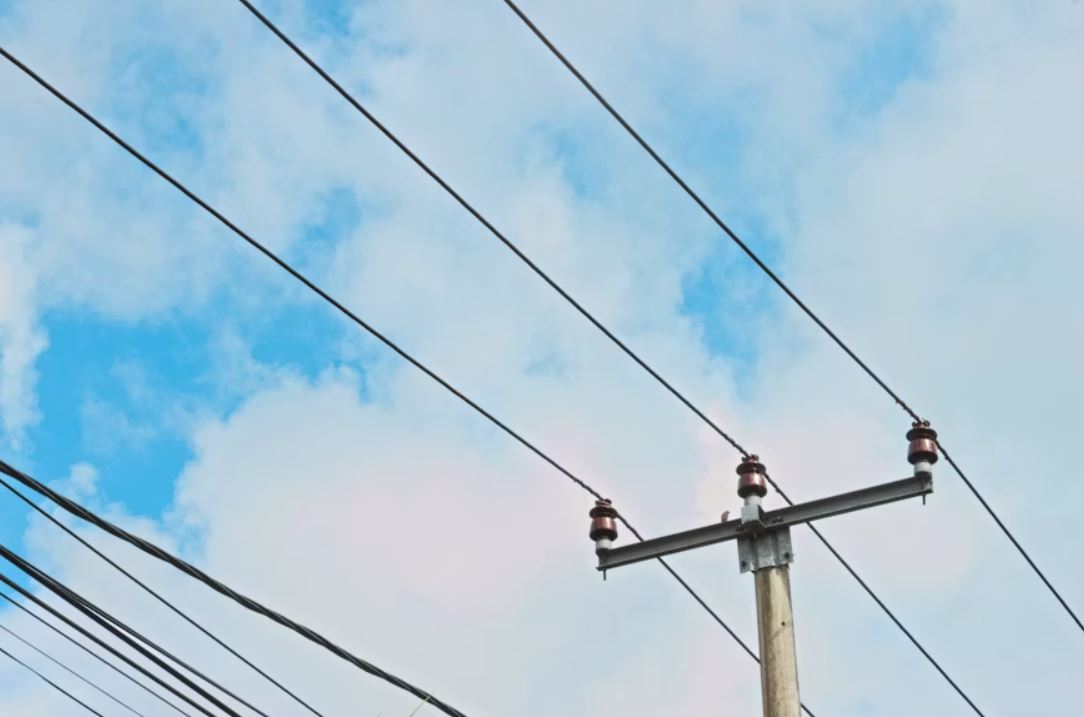 Вартість підключення до електромережі - нові тарифи з квітня 2026